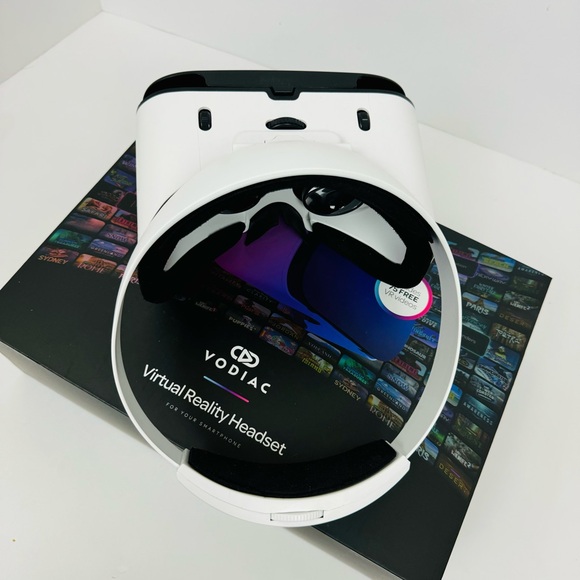 Vodiac Virtual Reality Headset - Picture 5 of 9